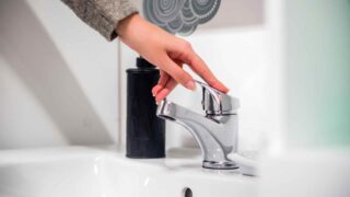 Глава «Астана су» считает, что повышение тарифов на воду два раза в год — это не много