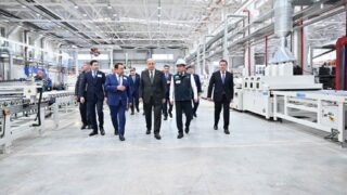 Касым-Жомарт Токаев посетил завод по производству кровли и облицовочных материалов