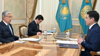 Токаев встретился с председателем правления НАО «Фонд социального медицинского страхования»