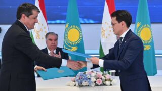 Казахстан передает опыт цифровизации Таджикистану