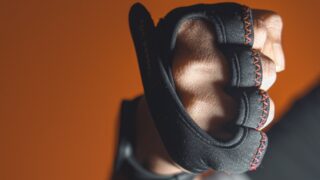 Казахстанский боец завоевал титул чемпиона нокаутом