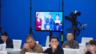 Коммунальным службам Астаны дают 72 часа на очистку последствий снегопада — аким