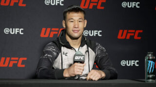 Министр туризма и спорта Ермек Маржикбаев поздравил Шавката Рахмонова