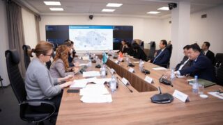 Обсуждается увеличение грантов для казахстанцев в Китае