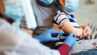 Около 70% заболевших корью детей в Астане не были вакцинированы