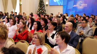 Педагоги получили награды за лучшие видеоуроки и видеолекции