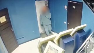 Подозреваемого в разбойном нападении на букмекерскую контору задержали полицейские Атырау