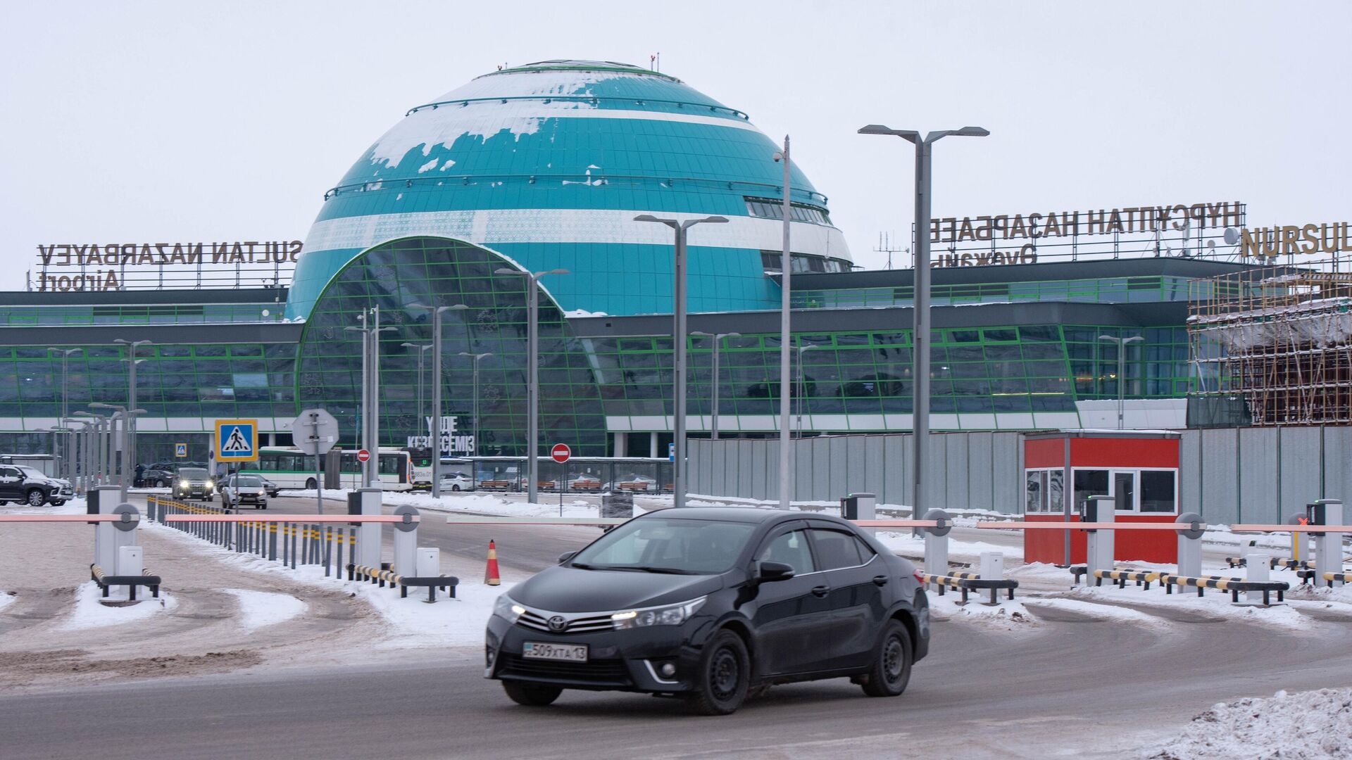 Полеты в аэропорту Астаны возобновлены после перерыва из-за непогоды