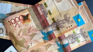 С 85 до 110 тысяч тенге: минимальную зарплату предложили повысить в Казахстане