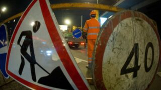 Произошло расширение деформационного шва на автомобильном мосту в Павлодаре из-за мороза