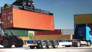 Требования к международным автоперевозкам грузов изменены в Казахстане