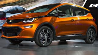 В 2023 году смелые стратегии развития EV получили удар от реальности