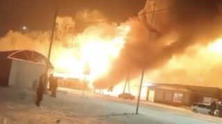 В Алматинской области произошло возгорание на автозаправочной станции и цистерн