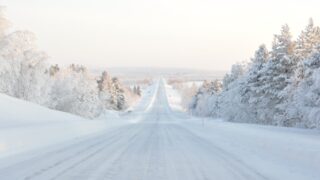 В двух казахстанских областях закрыты дороги из-за непогоды