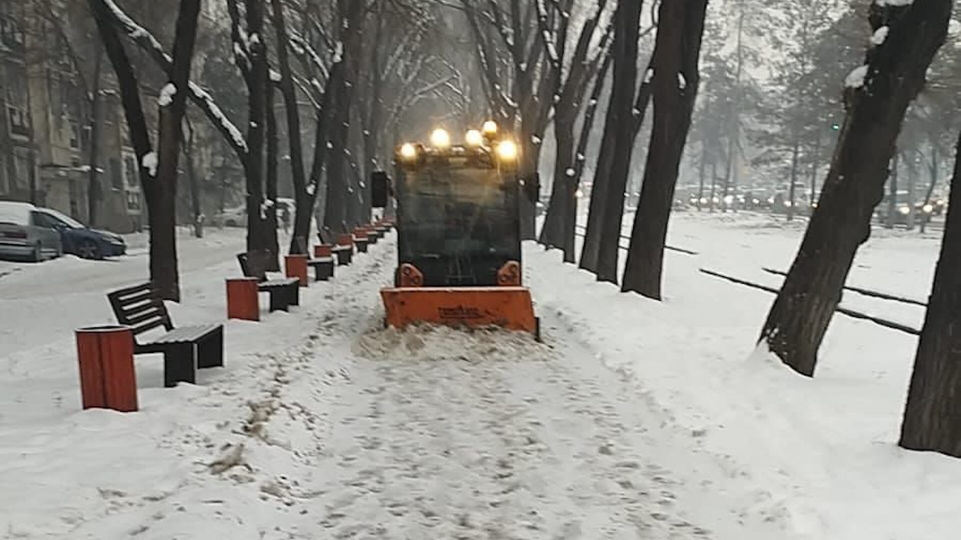 В праздничные дни коммунальные службы Алматы работают в круглосуточном  режиме