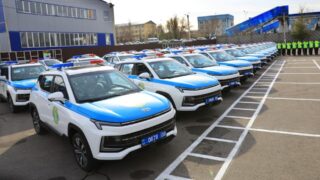Жамбылские полицейские стали первыми в стране, кто получил электромобили отечественного производства