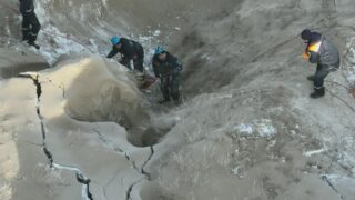 132 спасателя ищут своих коллег на территории «Майкаинзолото»