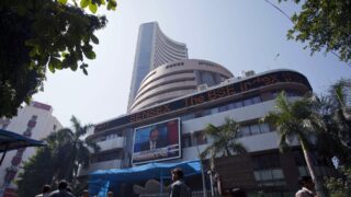 Акции Godrej Properties возрастают, Godrej Consumer снижаются в результате активных торгов