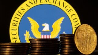 Акции криптовалютных компаний падают на фоне «фейковой» новости от SEC