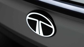 Акции Tata Motors колеблются на Бомбейской фондовой бирже
