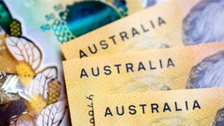 AustralianSuper увеличивает доли в Pilbara Minerals и Endeavour Group