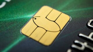 Число принимающих оплату платежными картами в Казахстане выросло в полтора раза