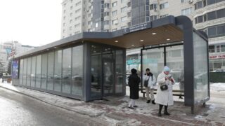 Чтобы узнать о прибытии автобусов в Астане, можно воспользоваться QR-кодами