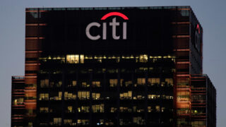 Citigroup Inc откладывает объявление бонусов