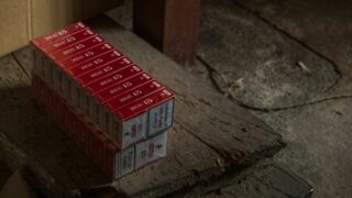 Целый вагон сигарет незаконно пытались завезти в Казахстан