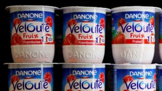 Danone продаст свои органические молочные подразделения в США компании Platinum Equity