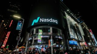 Фьючерсы на индекс Dow не изменились после худшего дня Nasdaq с октября