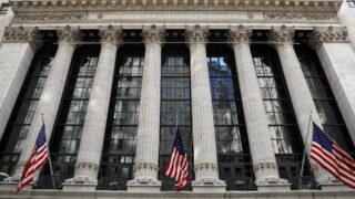 Фьючерсы в США падают в связи с корпоративными отчетами