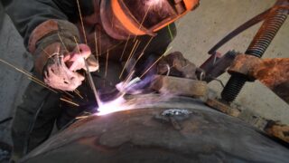 Где казахстанцам могут заплатить более миллиона тенге