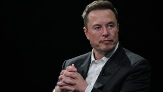 Илон Маск опровергает получение 500 млн долларов финансирования AI-компанией