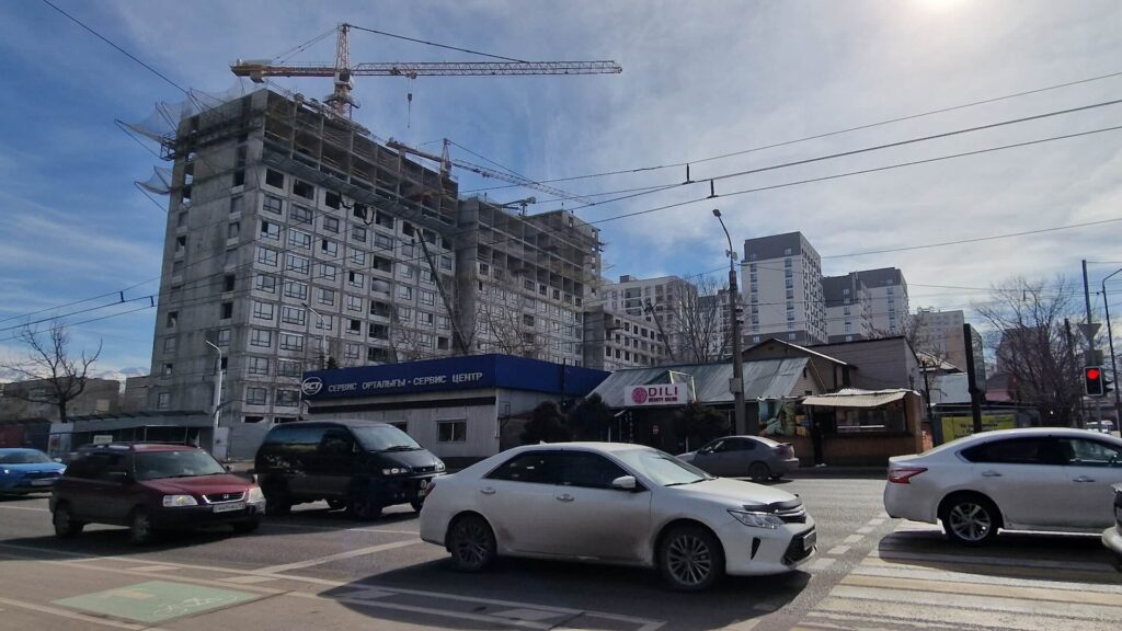 Ипотека в РК замедляется. Объемы выдач год к году упали на 17,3%, до 1,8 трлн тг