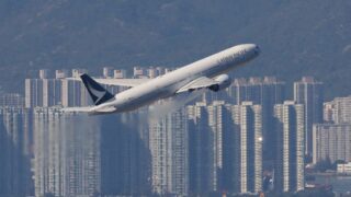 Компания Cathay Pacific ищет новые самолеты средней вместимости с широким фюзеляжем