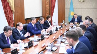 Маулен Ашимбаев: Взаимодействие с маслихатами необходимо вывести на новый уровень