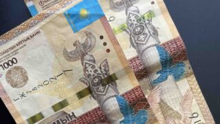 Минимальная зарплата в Казахстане теперь составляет 85 тысяч тенге