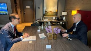 Министр нацэкономики провел ряд встреч на полях Всемирного экономического форума в Давосе 