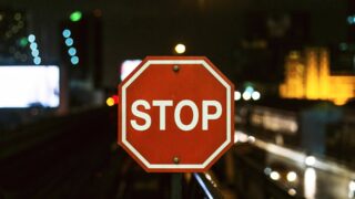 На двух трассах республиканского значения ограничили движение автомобилей