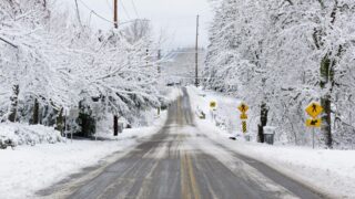 Ограничение движения введено на трассе «Алматы-Ташкент-Термез»