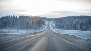 Ограничение движения ввели в Казахстане на двух участках трассы для автотранспорта