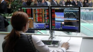 ONEOK объявляет о повышении дивидендов и плане выкупа акций на 2 млрд долларов