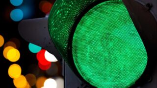Отказ от новой поправки: Пешеходы больше не обязаны пропускать автомобили