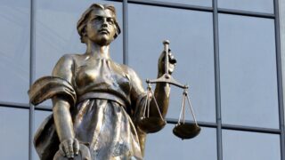 Рассмотрение дела экс-министра культуры и спорта  Мухамедиулы перенесли