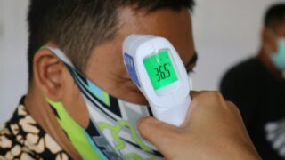 Стало известно, с чем связано ощущение несчастья после выздоровления от COVID-19