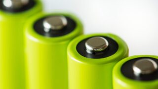 Stellantis поддерживает новатора в области натриево-ионных аккумуляторов Tiamat