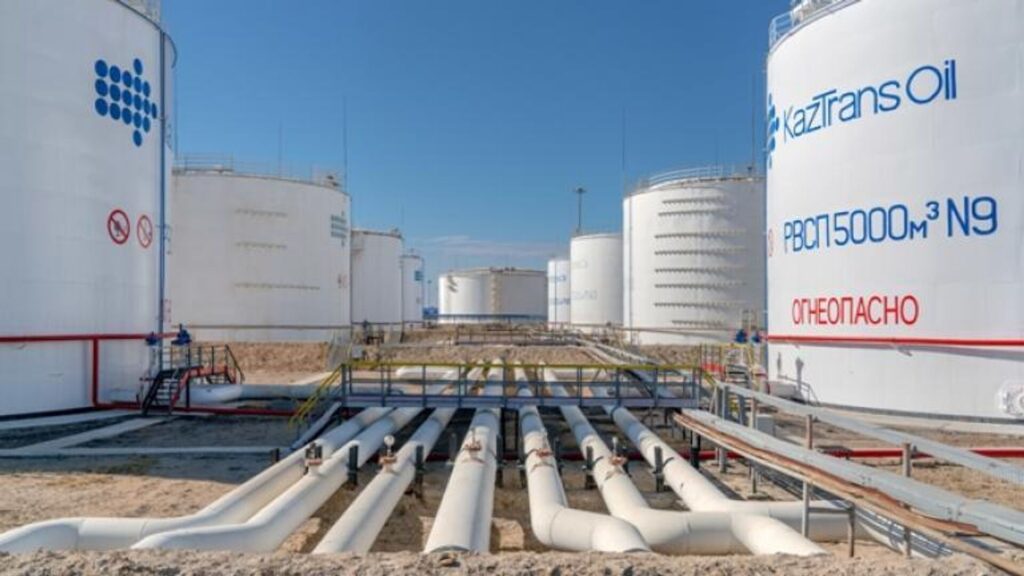 Стоимость транзита российской нефти в Китай через Казахстан останется прежней до 2034 года_bizmedia.kz