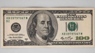 В 2023 году объем продаж предметов искусства на аукционах сократился на 25 процентов