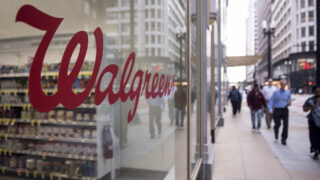 Walgreens Boots Alliance превзошла оценки прибыли за первый квартал